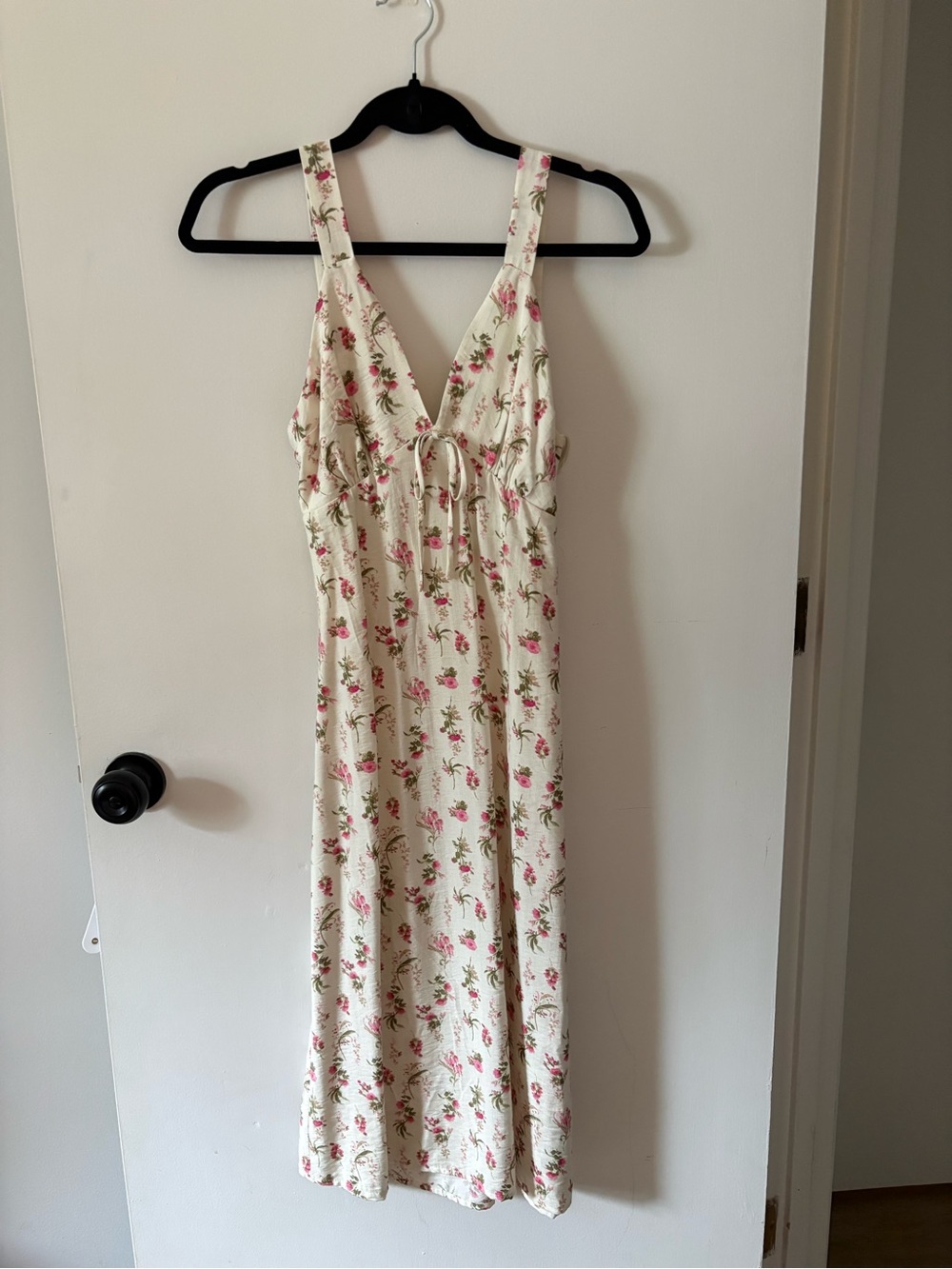 Cream Floral Maxi Dress with Pink Rose Print New With Tags Small